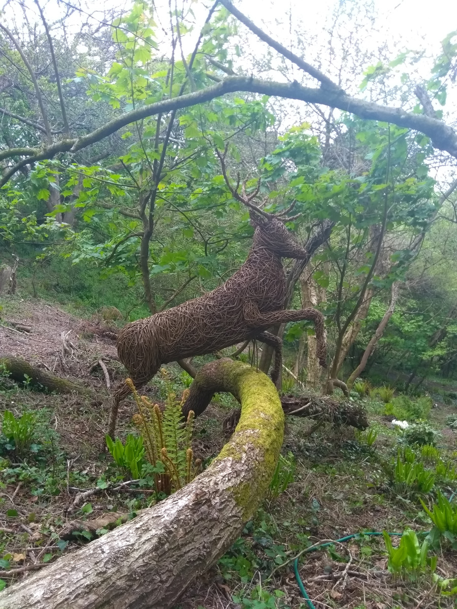 Willow sculpture of a leaping stag