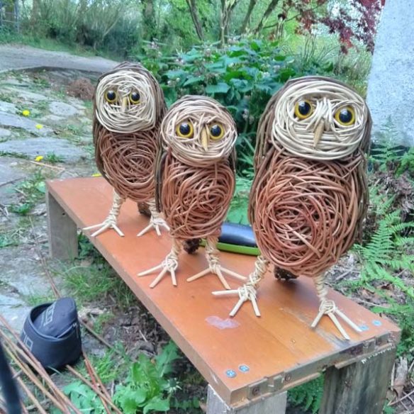 little owls willow sculpture.